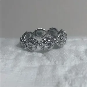 OLIVIA BURTON | Jewelry | Olivia Burton Flower Show Rope